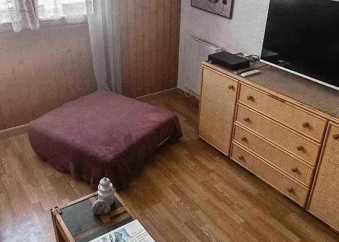 Cosy 50m From Slopes 8 People Apartment