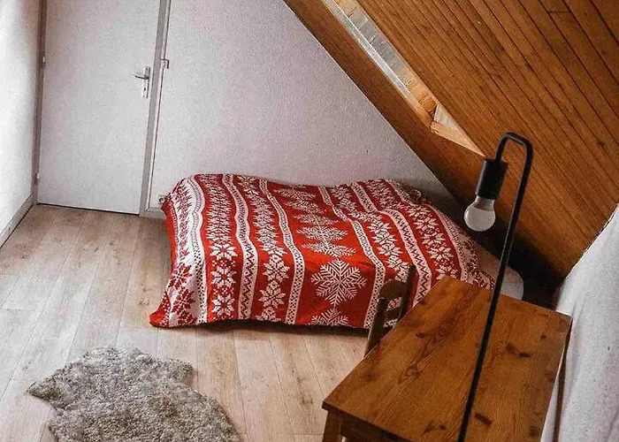 Cosy 50m From Slopes 8 People Apartment